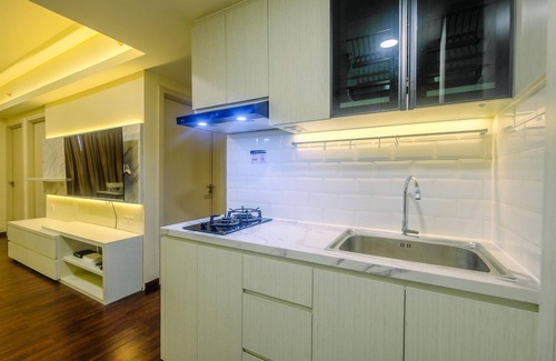 Cikarang Apartamento | New Furnished and Minimalist 2BR + 1 Office Room at Meikarta Apartment