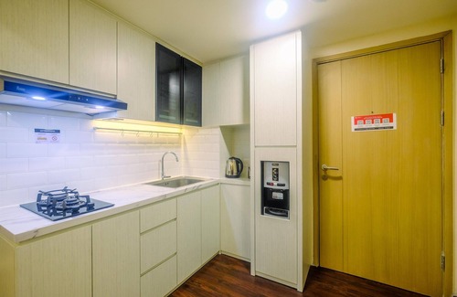 Cikarang Apartamento | New Furnished and Minimalist 2BR + 1 Office Room at Meikarta Apartment