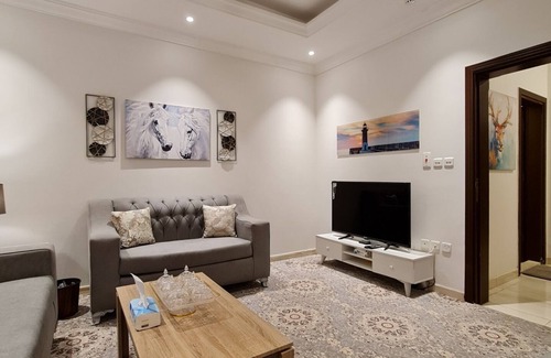 Hera Street Apartamento | New Furnished Apts in a Prime Location