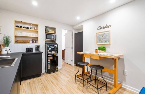 South Side Slopes Apartamento | New! Garden Apartment in South Shore!
