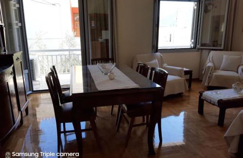 Leonidio Apartamento | New Garden's House (120m2)