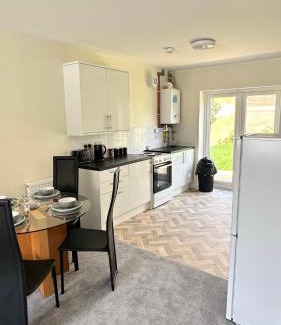 Gillingham Apartamento | New Gillingham Gem Garden Parking WiFi