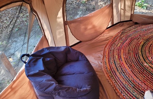 Stanton Alquiler De RV | NEW! Glamping Yurt on w/Electric, Mini Fridge, Grill, Firepit Red River Gorge