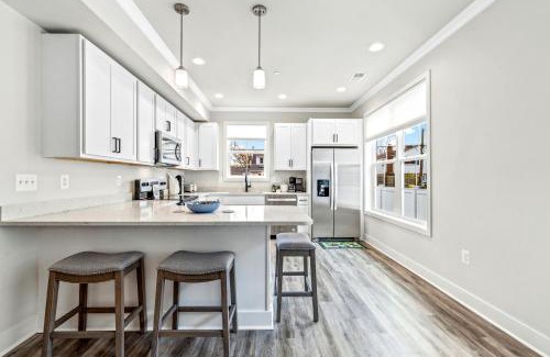 Edgewater Casa | New! Golden Anchor Retreat Lux Living!