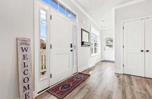 Edgewater Casa | New! Golden Anchor Retreat Lux Living!