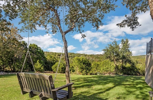 New Braunfels Casa | NEW Gorgeous Home With Hot Tub 5min From the River