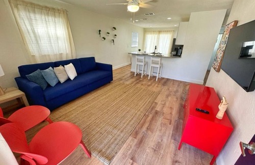 Port Orange Casa | NEW Gorgeous Sunshine-Up 6 Guests-Private Backyard
