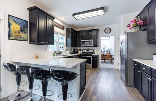 Suwanee Casa | New! - Great Family Home in Suwanee | Dog Friendly | Gas South Arena | Community Pool