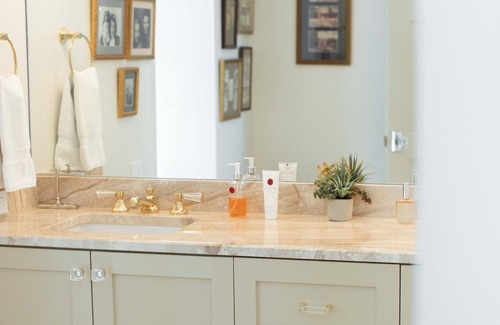 Comfort Casa | New Guest House in the heart of Texas Wine Country