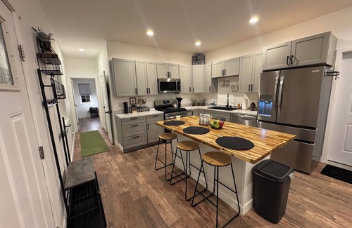 Wasilla Casa | NEW guesthouse with lots of amenities & close to town