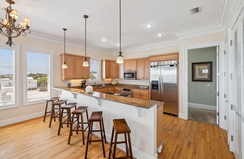 Laguna Beach Casa | New - Gulf Front - Private Pool - Hot Tub - 53 steps to the beach