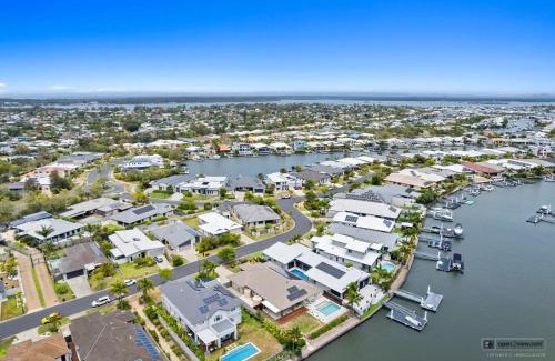 Banksia Beach Casa | NEW HAVEN - Garden View Balcony