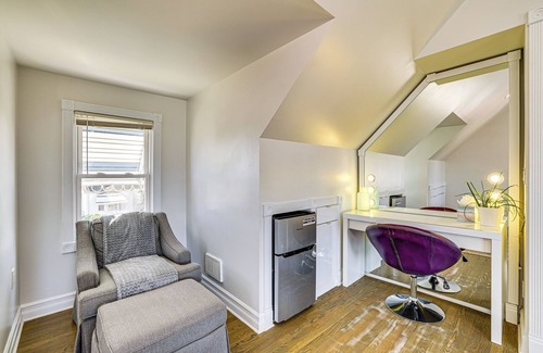 East Shore Cabaña | New Haven Gem w/ Private Pool, Walk to Beach!