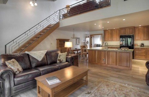 Purgatory Casa | New! High Mountain Home (#703) |10 min to Ski - Golf - AC/Pool/Hot Tub/Deck