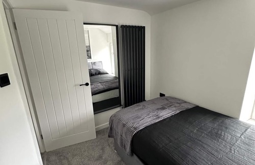 Dowlais Casa | New High Spec 3 Bedroom Holiday Home