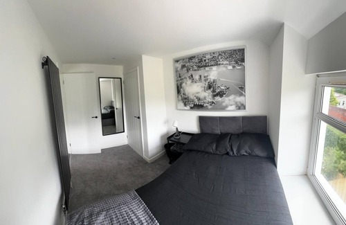 Dowlais Casa | New High Spec 3 Bedroom Holiday Home