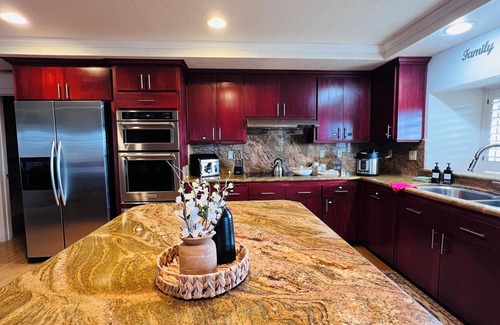 Temecula Villa | New Hilltop Private Estate W/ Views, Pool, Hot Tub, Mini Golf & More!