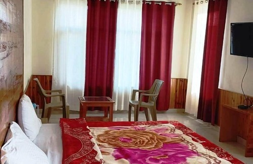 Aleo Hotel | New Himank Homestay