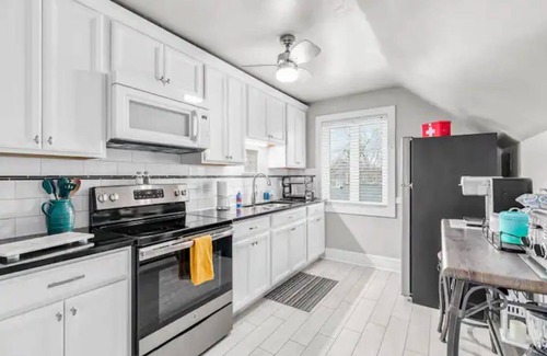 Plymouth Casa | NEW! Historic Gem Steps To The Square!