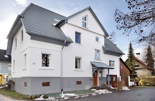 Radolfzell am Bodensee Apartamento | Nuevo apartamento vacacional 'Ankerplatz' con balcón sur y Wi-Fi