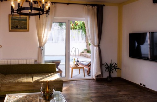 Zrnovnica Apartamento | ¡NUEVO! Holiday Home L&M