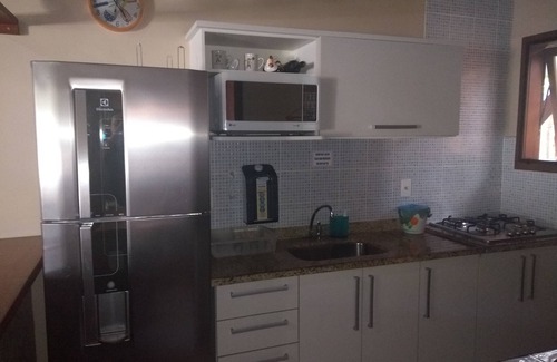 Praia Rasa Casa | Nueva rincón del hogar, 4q (aire y tv), wi-fi gratuito, SKY, área para parrillas., Manguinhos Buzios, cerca de ma