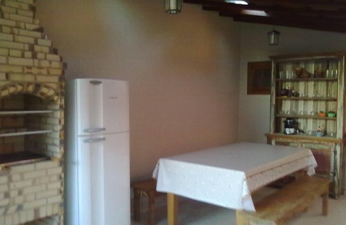 Praia Rasa Casa | Nueva rincón del hogar, 4q (aire y tv), wi-fi gratuito, SKY, área para parrillas., Manguinhos Buzios, cerca de ma
