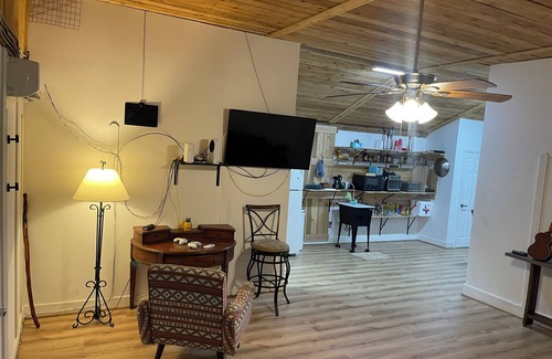 Brookshire Casa | New Home, country living near Katy & Houston, horses, rodeo, quiet