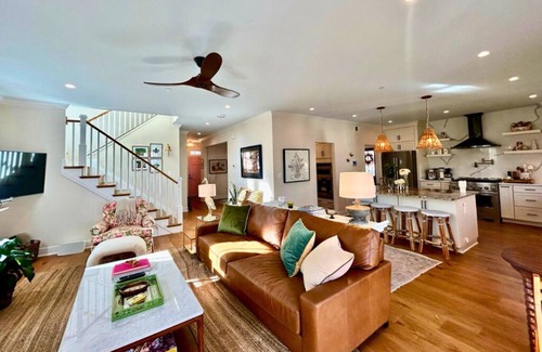 Eastport Casa | New home in historic Eastport! Steps from restaurants, retail, and more.