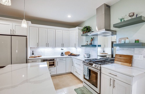 Pine Island Casa | New Home in Pine Island w/ Yard!