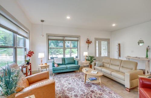 Pine Island Casa | New Home in Pine Island with Yard!
