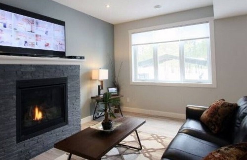 East Kootenay Casa | Nueva casa en campo de golf cerca de Ski Hill