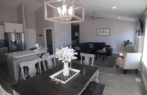 Idaho Falls Casa | New Home with 3 beds, 2 baths. Family and dog-friendly
