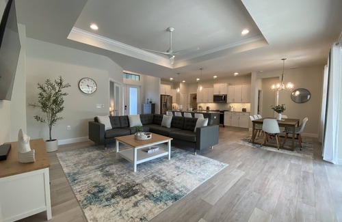 North Port Casa | New House with a Pool