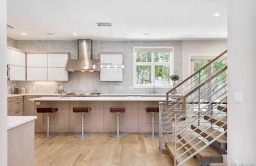 Hilltop Casa | NEW! Huge Luxury Family Home with Roof Deck, Chef's Dream