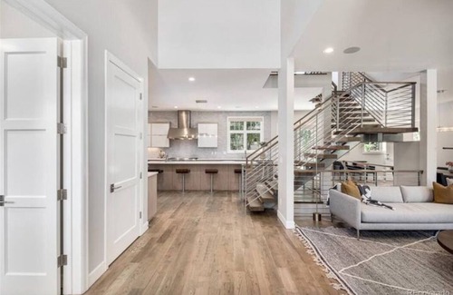 Hilltop Casa | NEW! Huge Luxury Family Home with Roof Deck, Chef's Dream