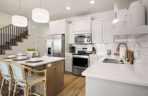 Washington Fields Casa | New Hygge House EV Charger