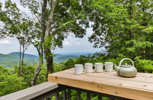 Big Canoe Casa | New in Big Canoe- Golf Lake & Mountain Views