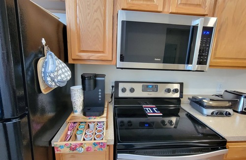 Gainesville Condominio | New In-City Comfort: Condo Getaway 2-bed, 2-bath