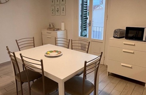 Careggi Rifredi Apartamento | New in Florence, welcoming with parking space