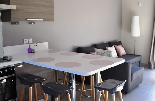 Roussillon Cabaña | NEW in Roussillon: Seasonal Rental Villas Dolce Vita