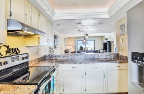 Port Orange Condominio | NEW! IncredibleViews, 2 bdrm, w/balcony!