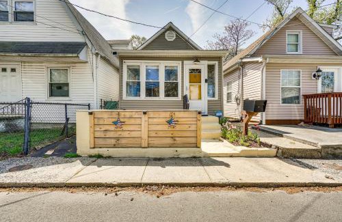Keansburg Casa | New Jersey Abode - Near Theme Parks, Walk to Beach