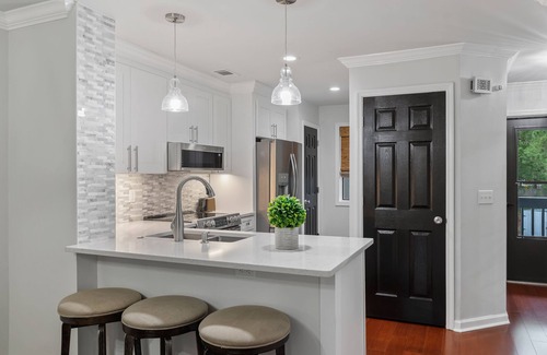 North Charleston Condominio | NEW Jeweled Secret NEW