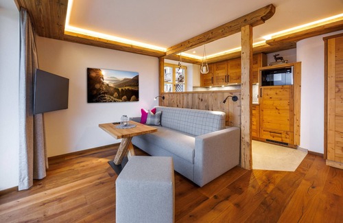 Ruhpolding Apartamento | NEW - Kienberg 50 sqm, balcony or terrace, kitchen, 1 bedroom, 1 bed-sitting room, WLAN