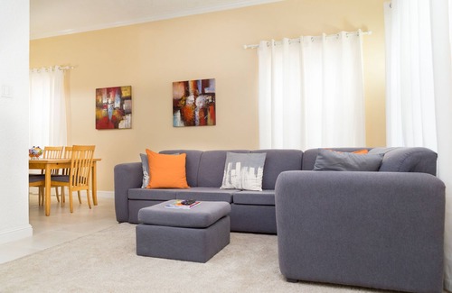 New Kingston Apartamento | New Kingston Guest Apartment at Westbury
