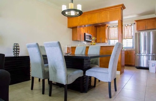 New Kingston Apartamento | New Kingston Guest Apt at Sonoma Estate