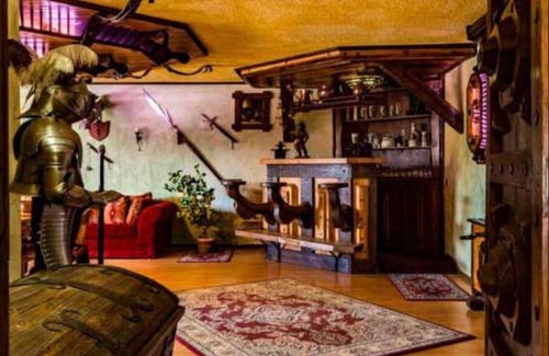 Falkenhagen Casa | NEW! Knights' hostel to the falcon