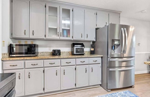 Eatonton Casa | *New* Lake life fun! Sleeps 14, 4bed, 4bth