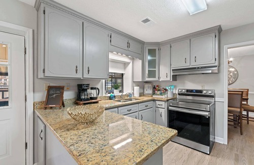 Eatonton Casa | *New* Lake life fun! Sleeps 14, 4bed, 4bth